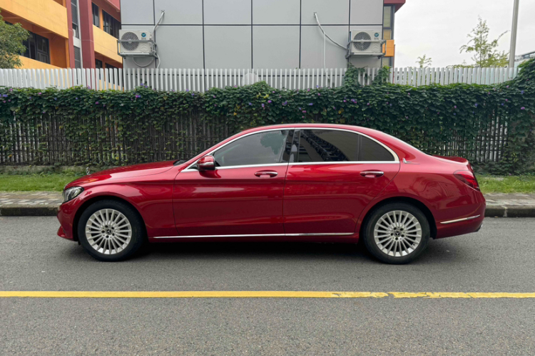 奔驰C级 2018款 C 180 L 时尚型车身外观6005