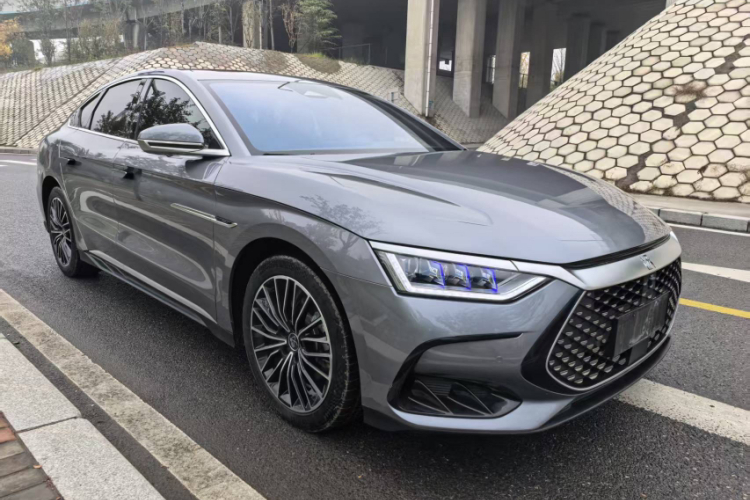 比亚迪 汉 2022款 DM-i 121KM 尊享型车身外观6004