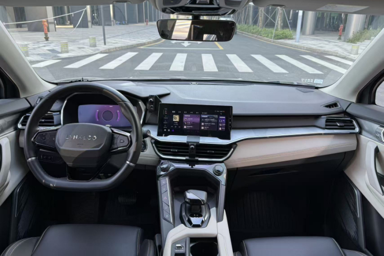 领克06 EM-P 2020款 PHEV Plus车身外观6008