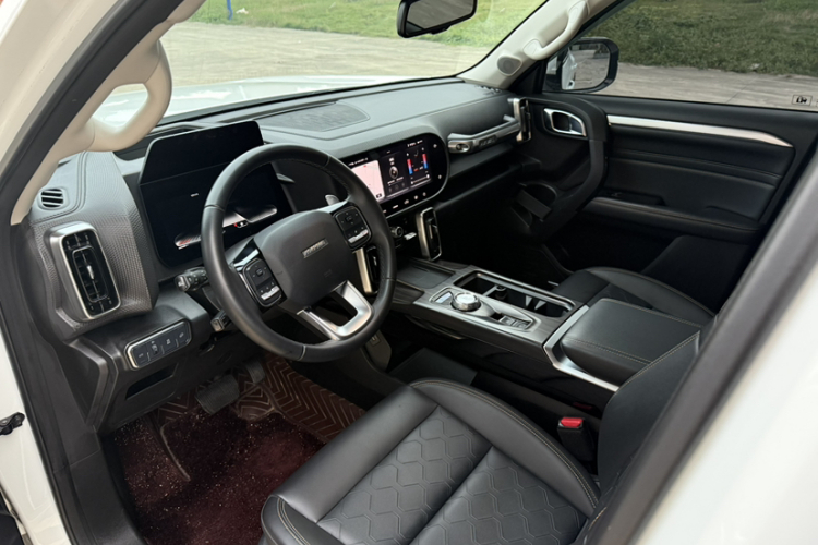 哈弗大狗 2021款 改款 1.5T DCT两驱马犬版中控内饰7001