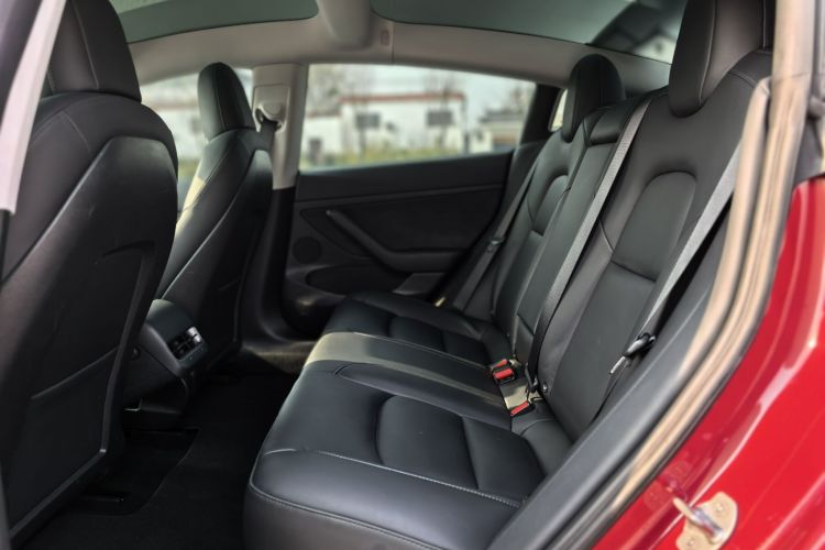 特斯拉 Model 3 2021款 标准续航后驱升级版中控内饰7004