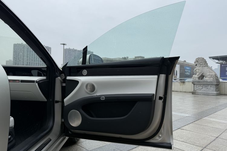 鸿蒙智行 享界S9 2024款 纯电 Ultra 四驱旗舰版中控内饰7009