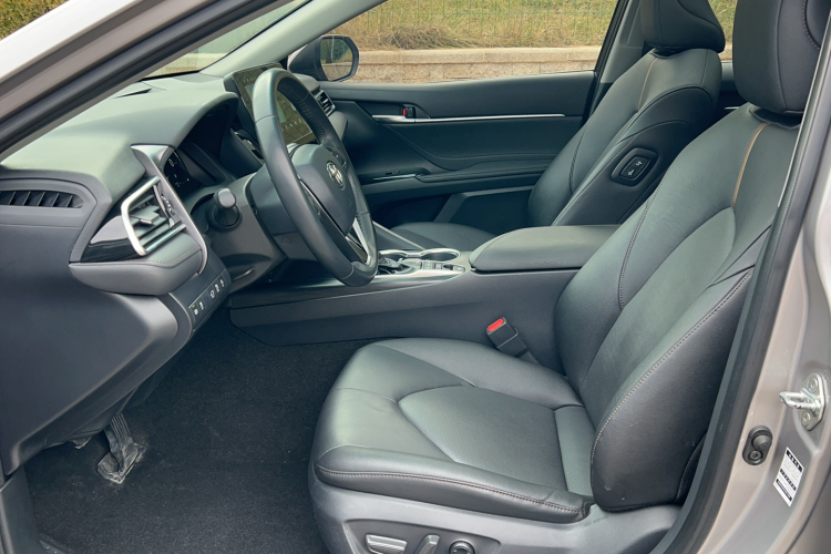 丰田 凯美瑞 2021款 2.5G 豪华版局部细节19