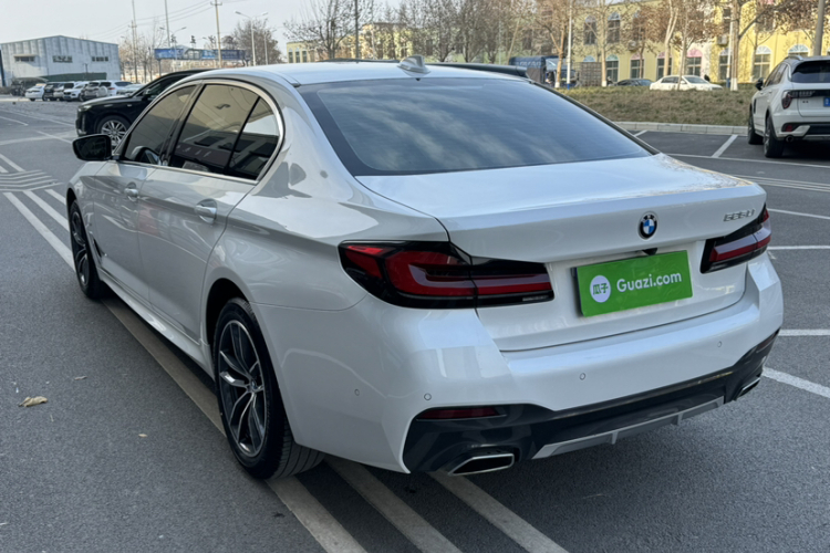 宝马5系 2022款 改款二 525Li M运动套装车身外观6002