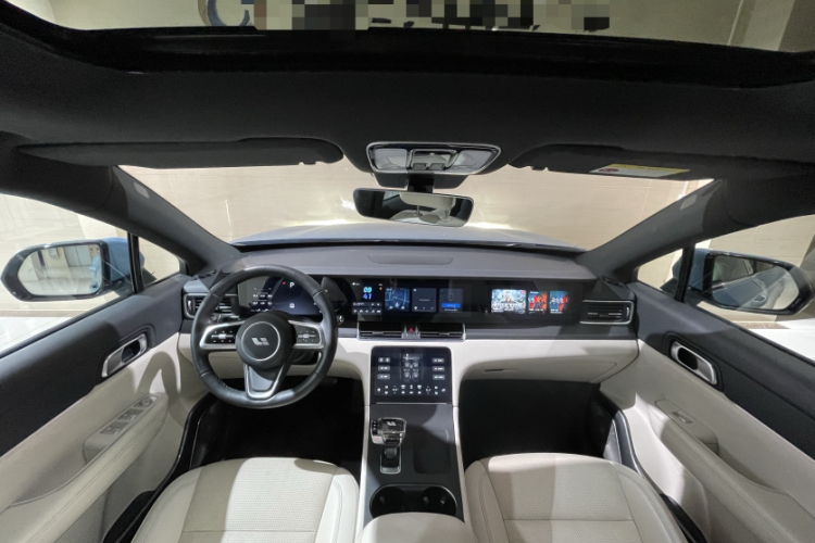 理想汽车 理想ONE 2021款 增程6座版中控内饰7002