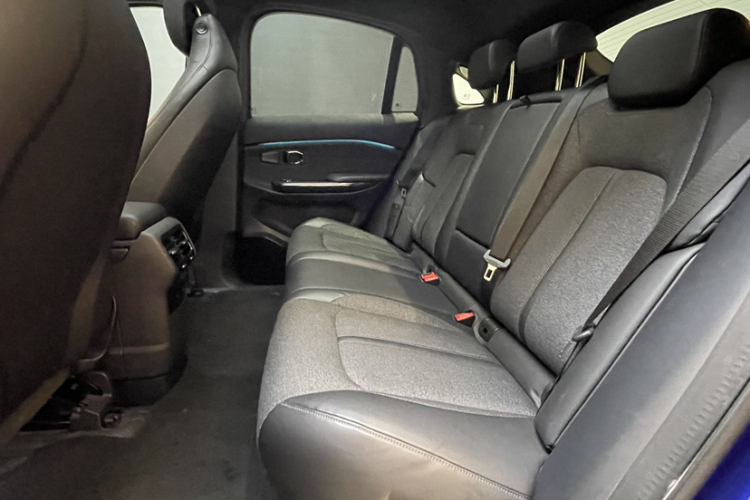 蔚来EC6 2020款 440KM 性能版中控内饰7015