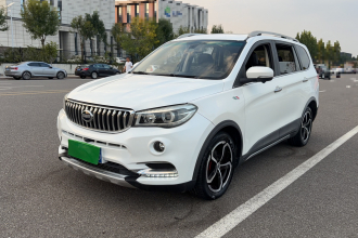 SWM斯威汽车 SWM斯威X7 2017款 1.5T 自动智享型 7座