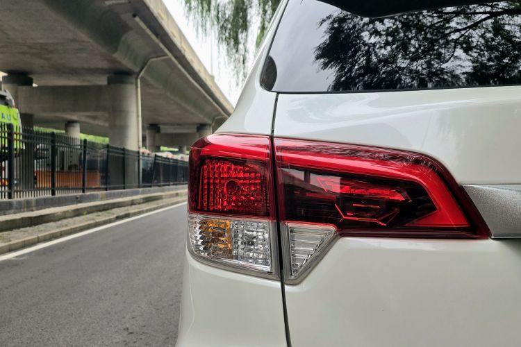 日产 途达 2020款 2.5L XL Upper 4WD 自动四驱豪华版局部细节9004