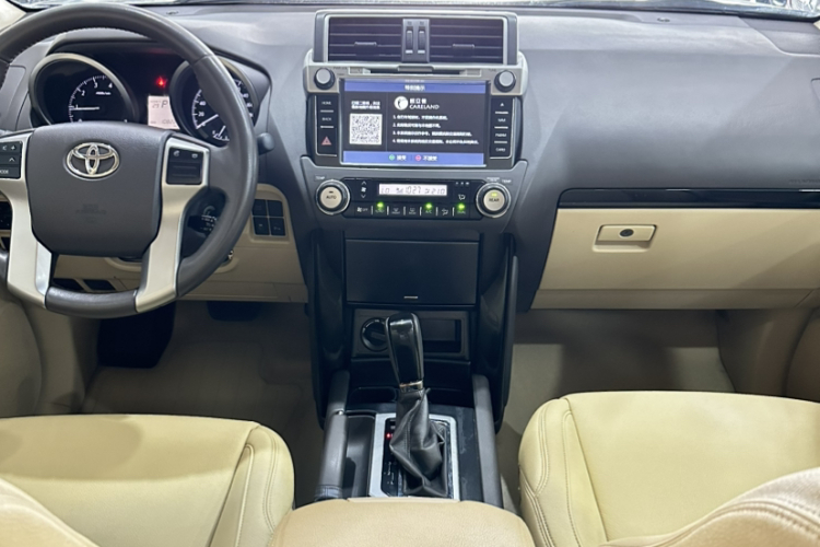 丰田 普拉多（平行进口）中控内饰7003