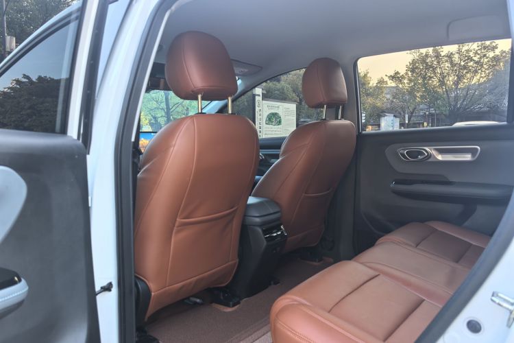 埃安 AION Y 2023款 Plus 610 乐享版中控内饰7009