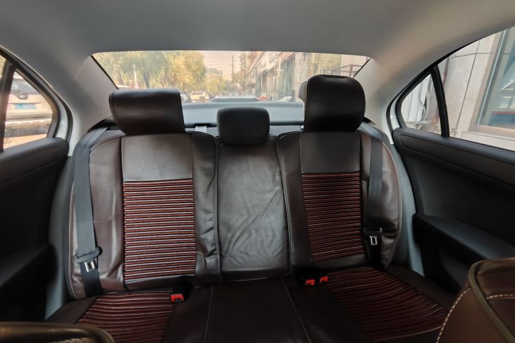 大众 桑塔纳 2021款 1.5L 手动风尚版局部细节9004