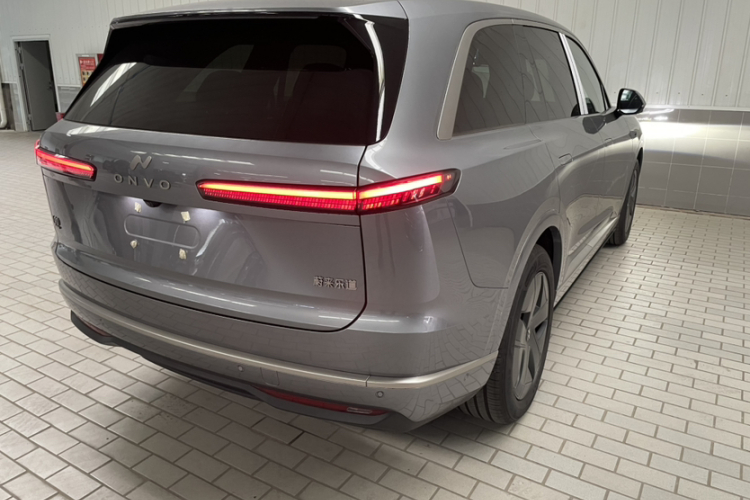 乐道L90 2025款 Max 六座版车身外观6005