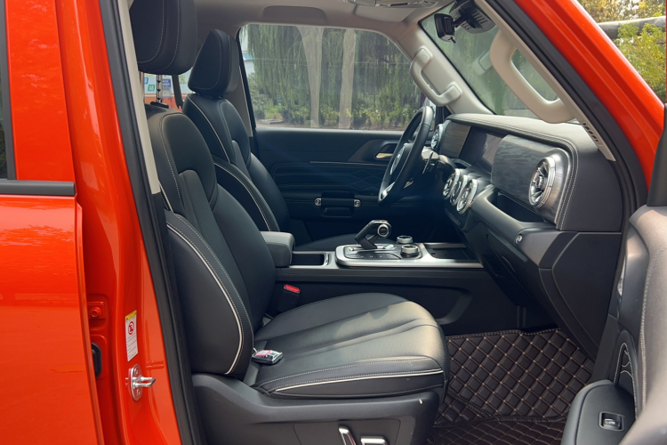 坦克300 2023款 越野版 2.0T 征服者局部细节41