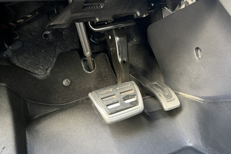 大众 T-ROC探歌 2024款 300TSI DSG两驱辰光版中控内饰7003