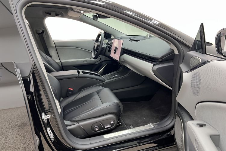 极氪007 2024款 四驱版 75kWh局部细节41