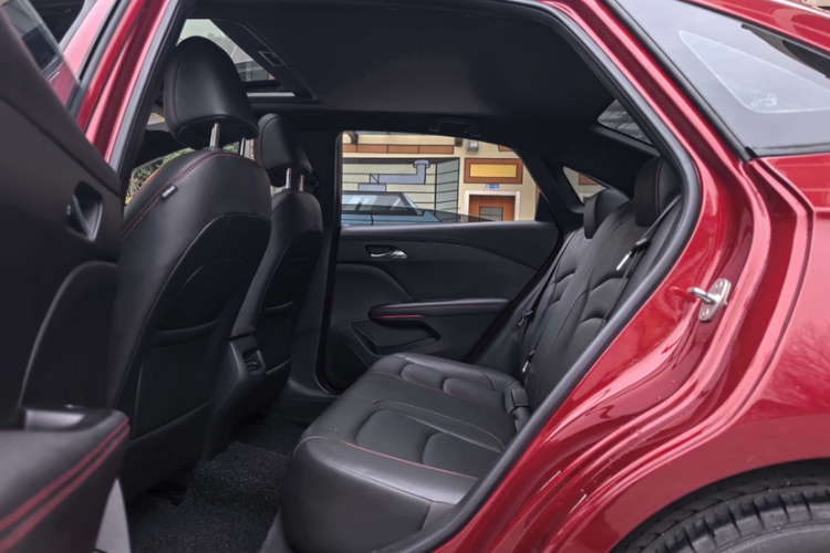 雪佛兰 科鲁泽 2019款 RS 330T 自动畅快版 国VI中控内饰7005