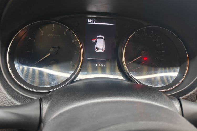 日产 逍客 2023款 经典 2.0L CVT XV舒适版中控内饰15