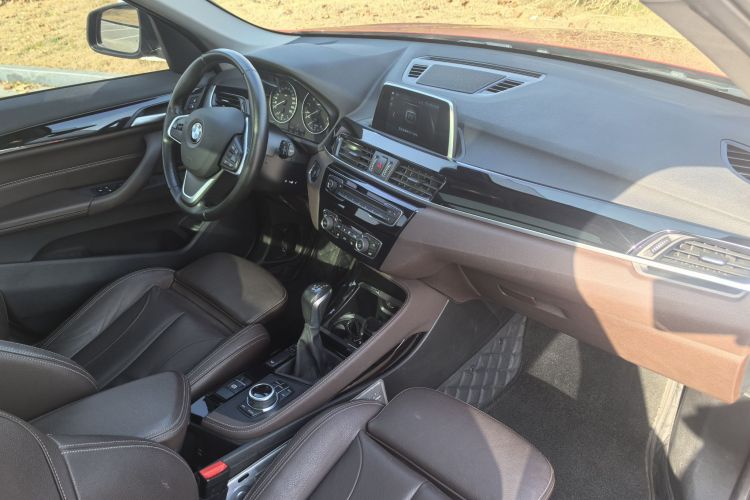 宝马X1 2018款 xDrive20Li 尊享型中控内饰7002