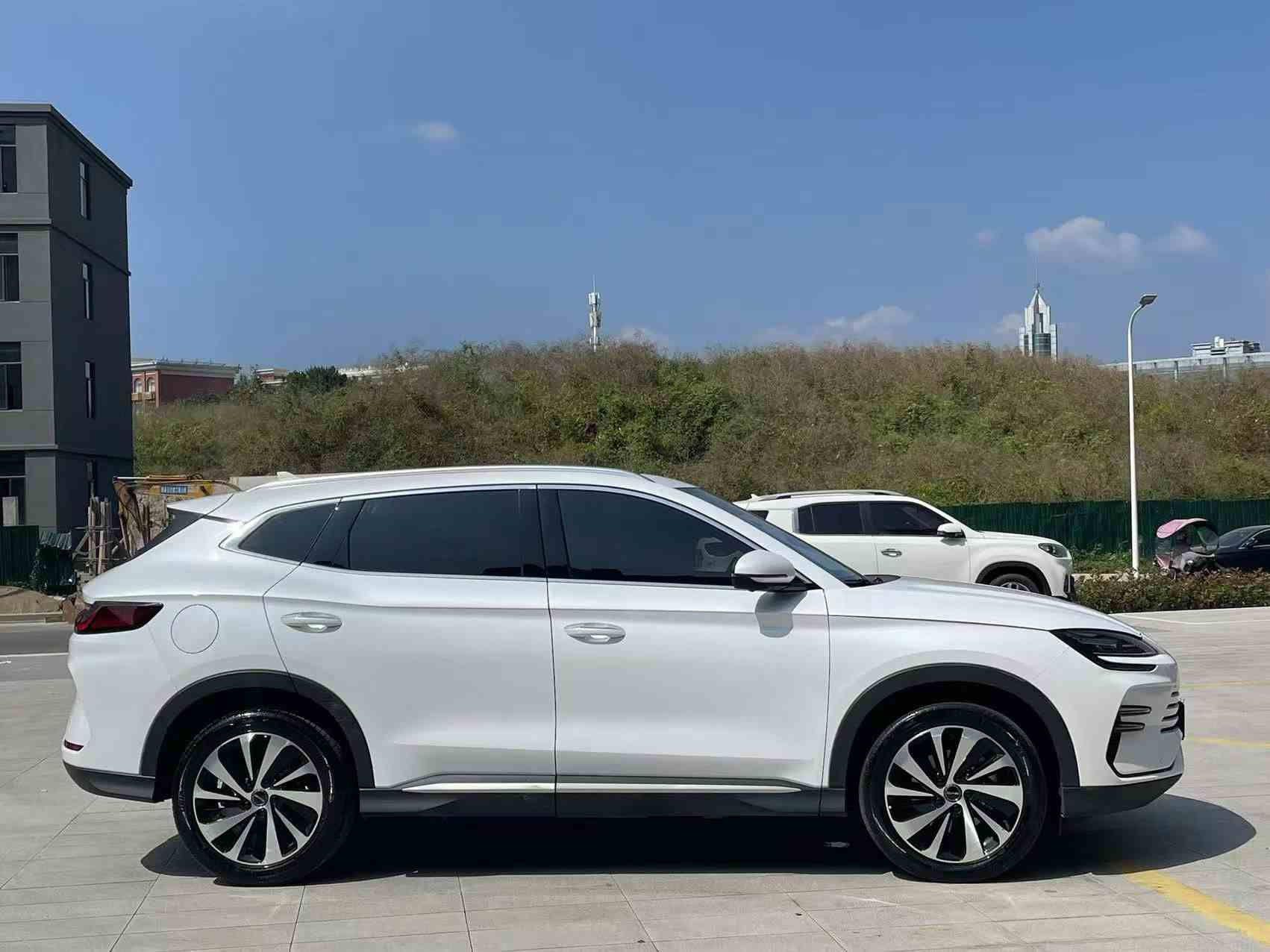 比亚迪 宋PLUS新能源 2023款 冠军版 DM-i 110KM 旗舰PLUS(5)