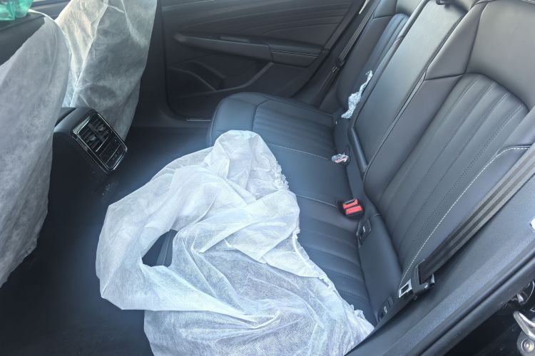 大众 帕萨特新能源 2025款 430PHEV 混动商务版中控内饰7002