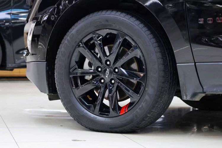 雪佛兰 探界者 2019款 Redline 550T 自动四驱捍界版RS 国VI车身外观6009