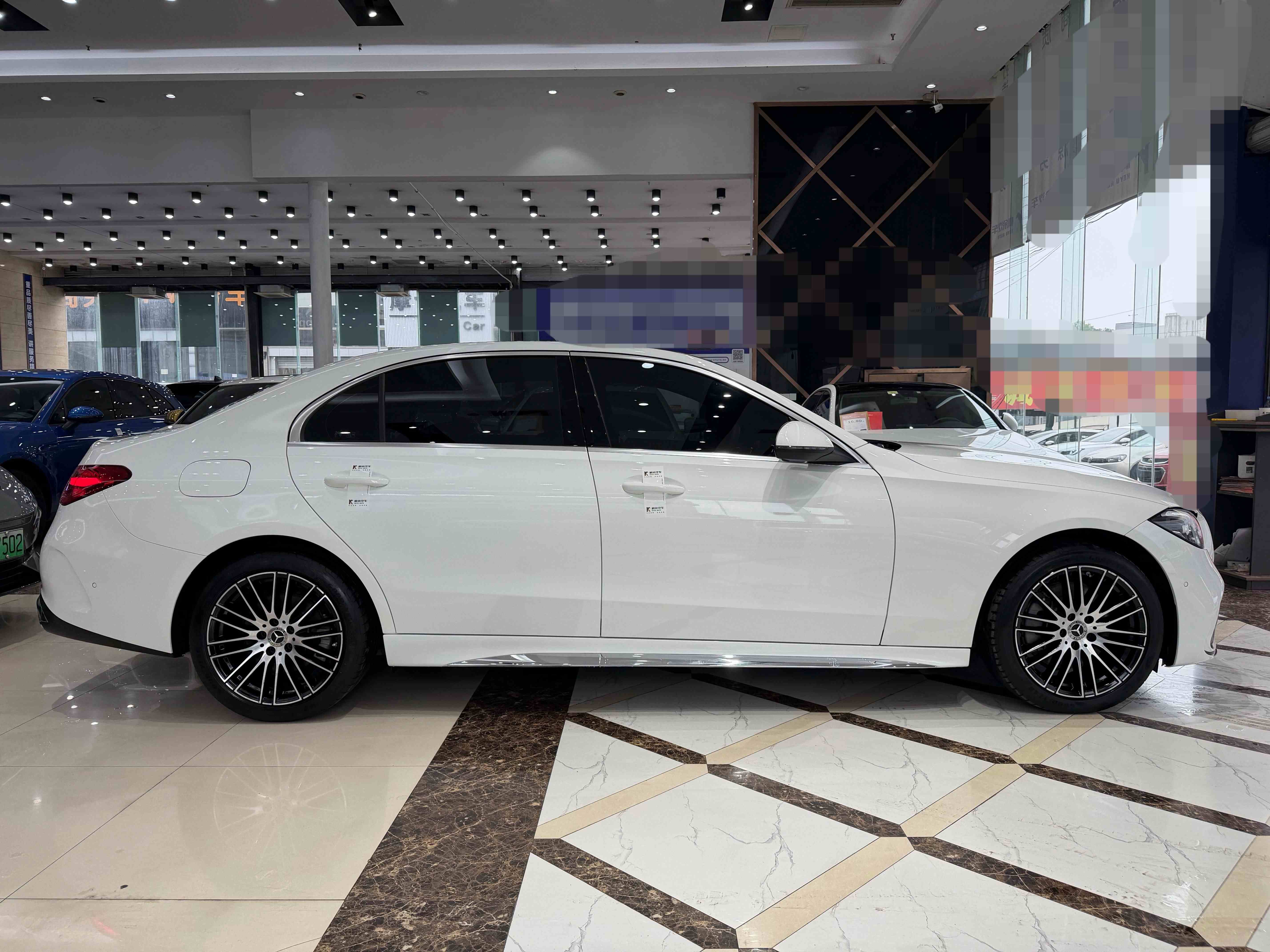 奔驰C级 2023款 改款二 C 260 L 运动版(5)