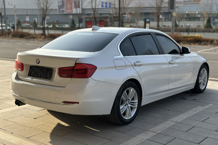 宝马3系 2017款 320Li 时尚型车身外观6005