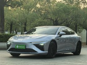 哪吒汽车 哪吒S 2022款 纯电 715km 后驱中版