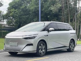 小鹏X9 2024款 702超长续航Max