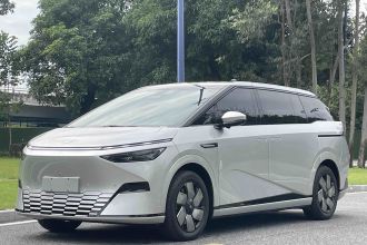 小鹏X9 2024款 702超长续航Max