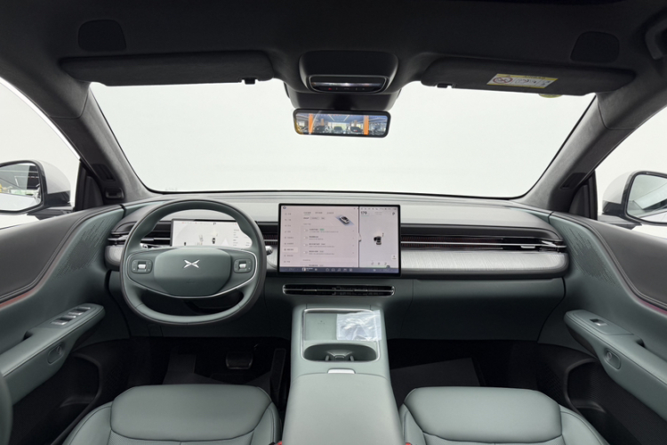 小鹏G6 2025款 625 长续航 Max 旗舰版中控内饰7003