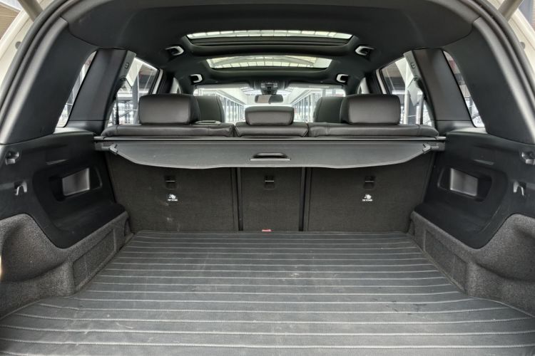 奔驰GLB 2022款 GLB 220 动感型局部细节23