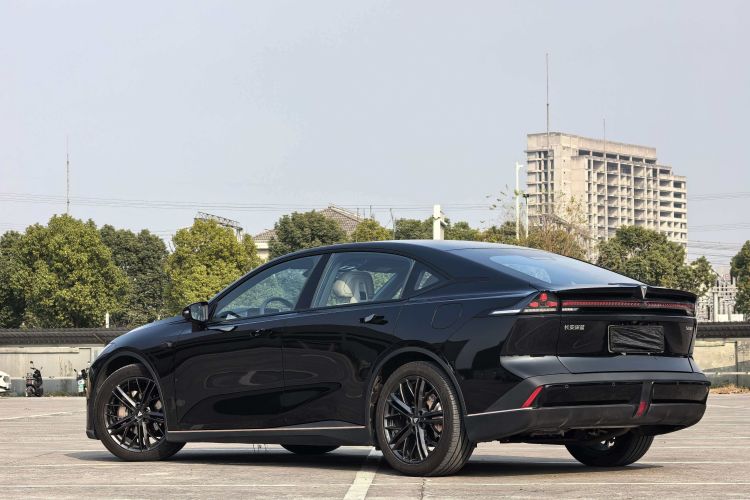 深蓝汽车 深蓝SL03 2022款 1.5L 1200增程版车身外观6005