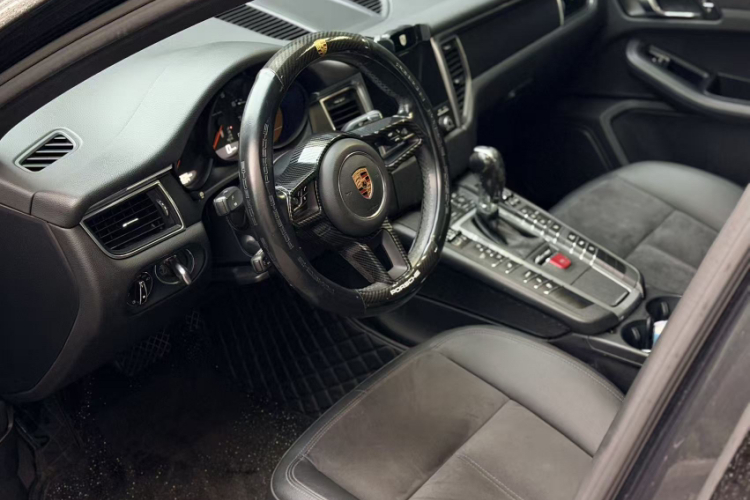 保时捷 2017款  Macan 2.0T中控内饰7009