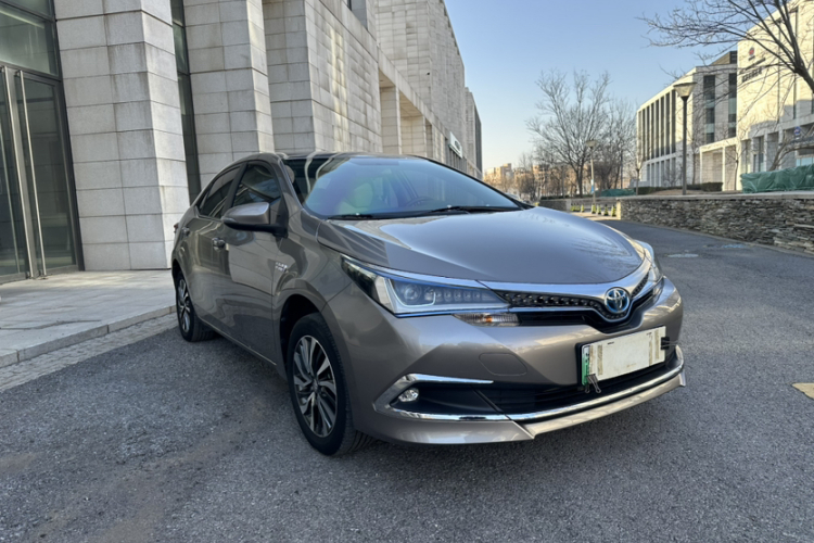 丰田 卡罗拉双擎E+ 2020款 1.8L E-CVT舒适版车身外观6002