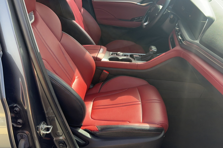 长安CS75 PLUS 2022款 经典版 1.5T 自动先锋型局部细节41