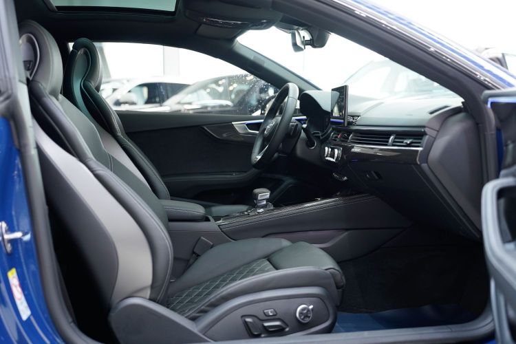 奥迪S5 2023款 S5 3.0T Coupe中控内饰7009