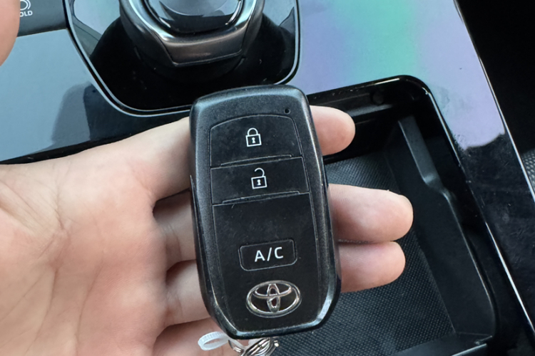 广汽丰田bZ4X 2022款 长续航Elite中控内饰7005