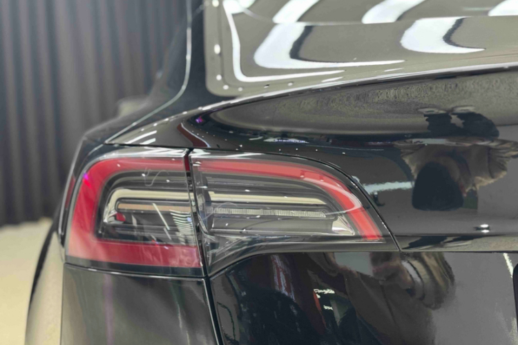 特斯拉 Model 3 2022款 后轮驱动版局部细节9009