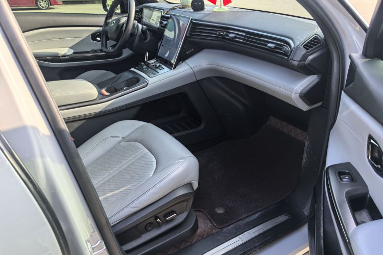 蔚来ES6 2020款 610KM 签名版中控内饰7008