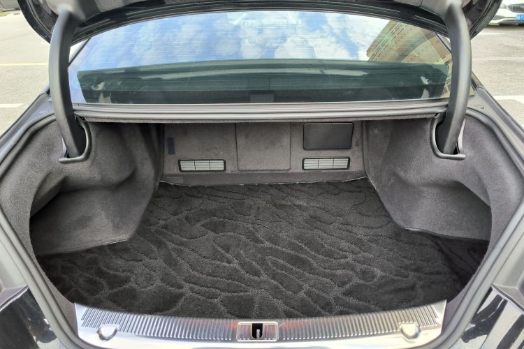 奥迪A8 2013款 A8L 45 TFSI quattro舒适型局部细节23