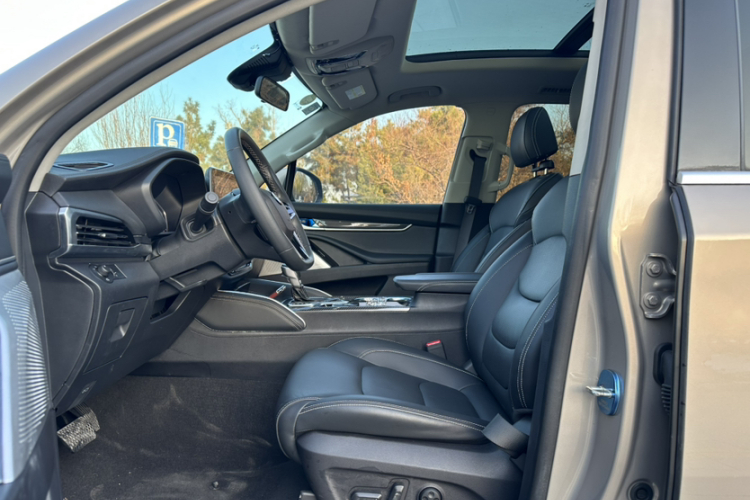 上汽大通MAXUS D90 2017款 2.0T 自动两驱 天王星车身外观6006