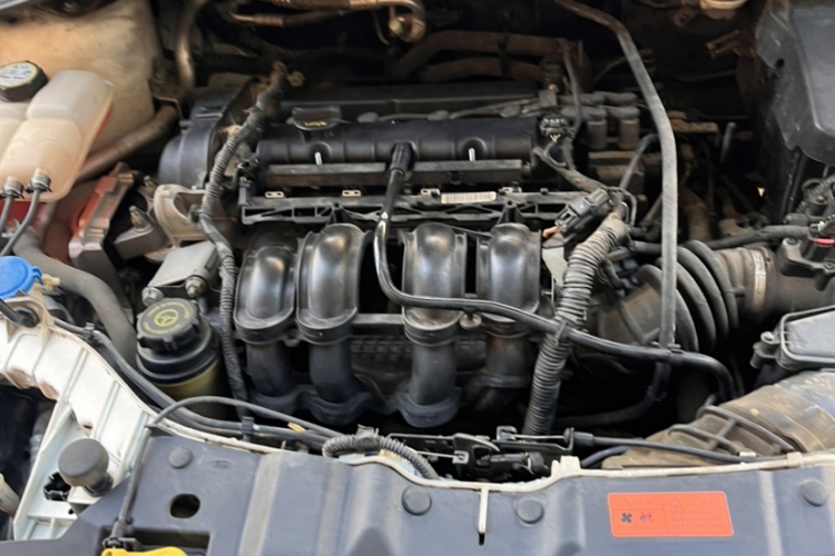 福特 福克斯 2012款 两厢 1.6L 自动风尚型局部细节24