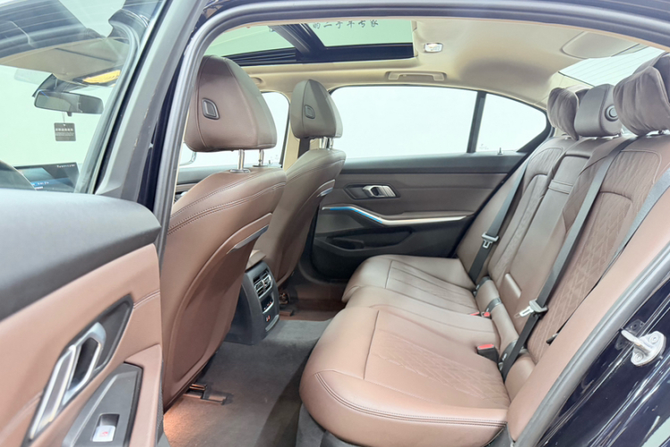 宝马i3 2022款 eDrive 35 L中控内饰7002