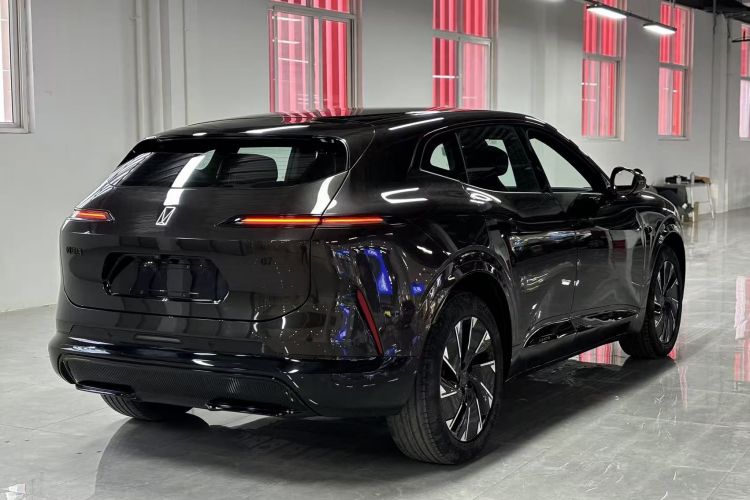 阿维塔07 2024款 Pro+纯电版车身外观6008