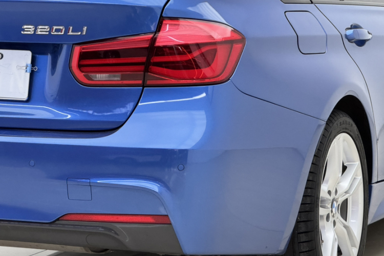 宝马3系 2017款 320Li M运动型车身外观6008