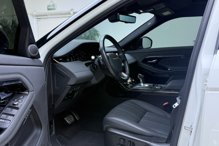 路虎 揽胜极光 2020款 249PS R-DYNAMIC SE 运动科技版中控内饰7007