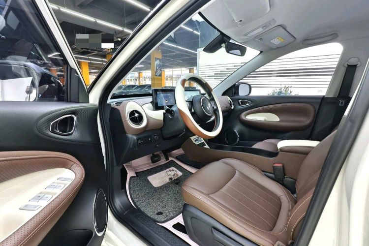 五菱汽车 五菱缤果 2023款 333km 悦享+款中控内饰7001