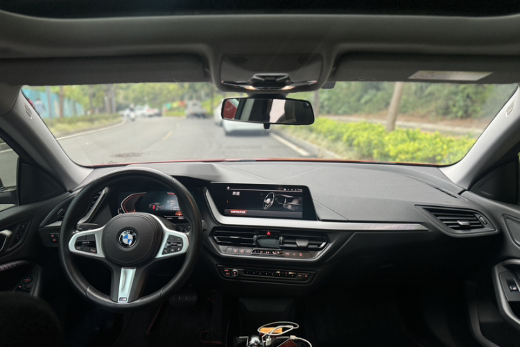 宝马2系(进口) 2021款 225i 四门轿跑车 M运动套装中控内饰7004