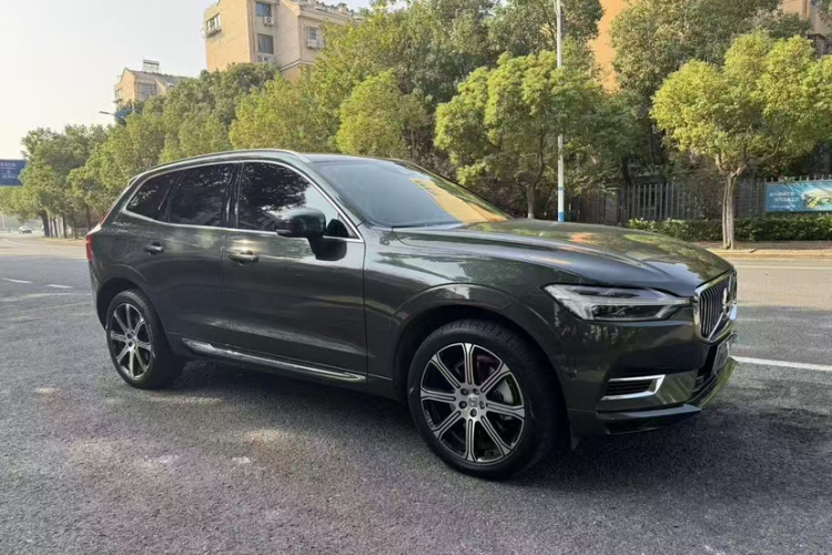 沃尔沃XC60新能源 2019款 T8 E驱混动 智尊豪华版 国V车身外观6006